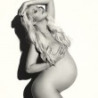 Christina Aguilera baby bump