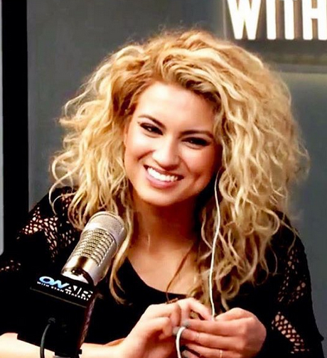 Tori Kelly