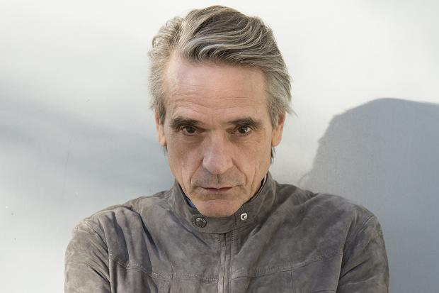 jeremy irons medições