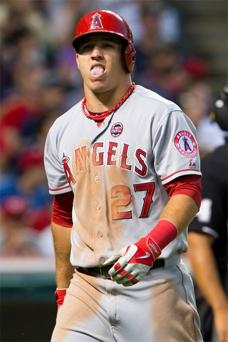 What is Mike Trout's height and weight?