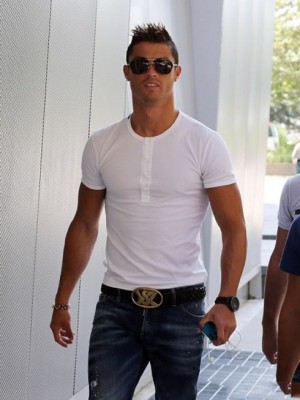 Ronaldo Height Weight Body Measurements Celebrity Stats