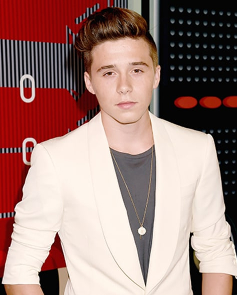 brooklyn beckham measurements