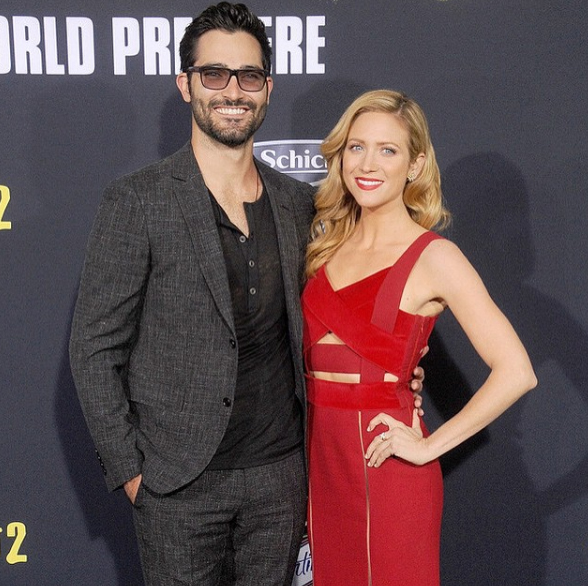 Tyler Hoechlin and Brittany Snow